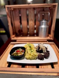 Geflügel Leber mit Zwiebeln mit Kartoffelbrei&hellip;