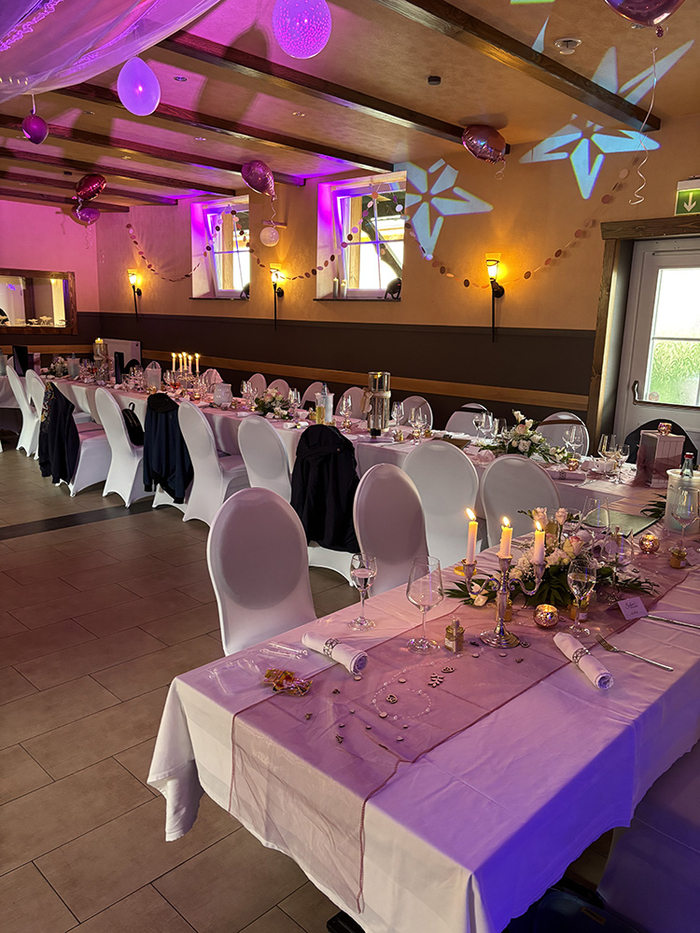 Großer Saal in der Molke in Meerane Großer Saal in der Molke in Meerane