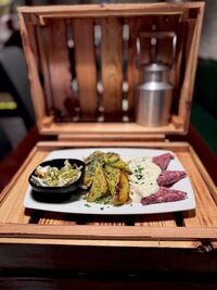 Sülze mit Remulade und Bratkartoffeln&hellip;