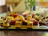 Törtchenplatte Törtchenplatte…